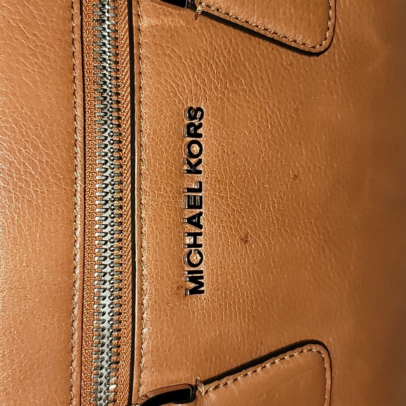 Michael Kors Selma Large Top - Picture 5 of 5